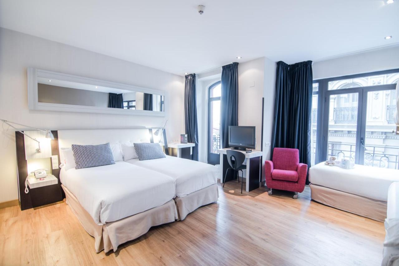 Petit Palace Chueca Madrid Luaran gambar